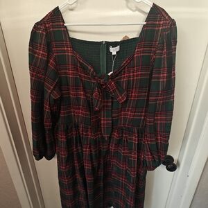 Ivy City Co Green and Red Plaid Midi Dress